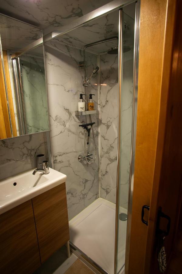 O Secret Normand Bed & Breakfast Saint-Michel-de-Montjoie Exterior photo